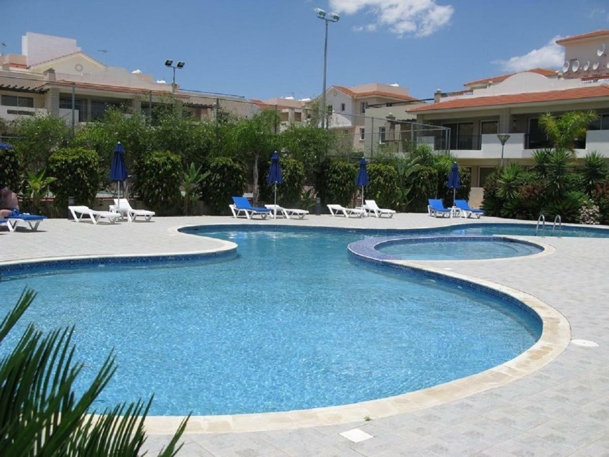 Pyla Gardens A102 Apartment Luaran gambar