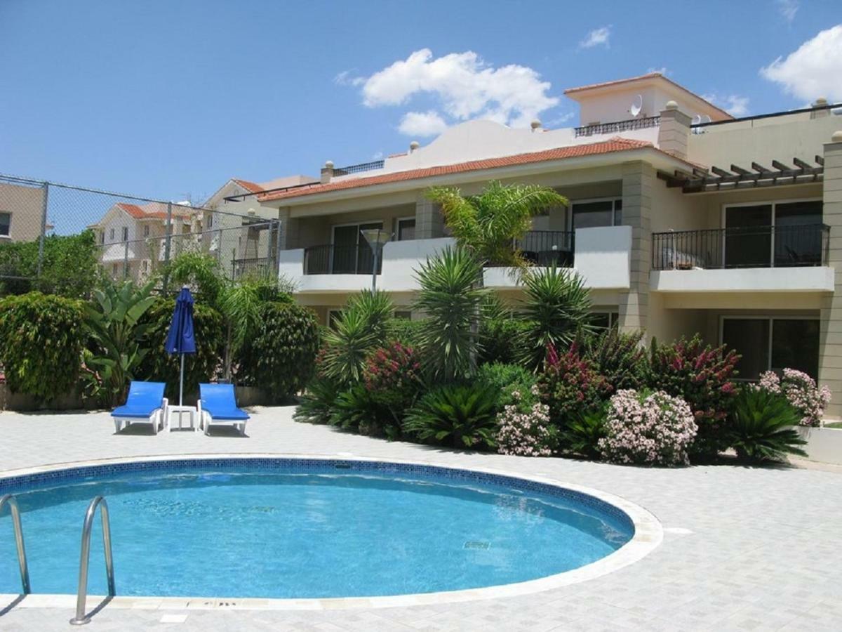 Pyla Gardens A102 Apartment Luaran gambar