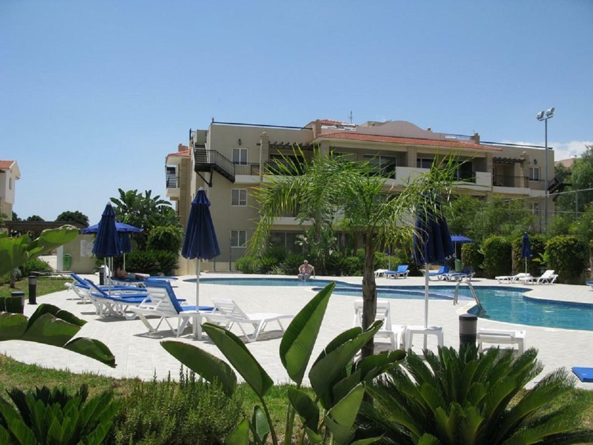 Pyla Gardens A102 Apartment Luaran gambar