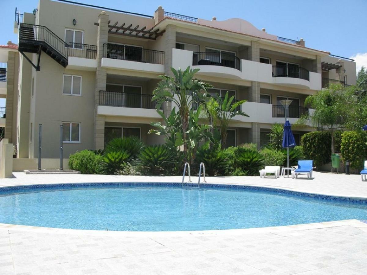 Pyla Gardens A102 Apartment Luaran gambar