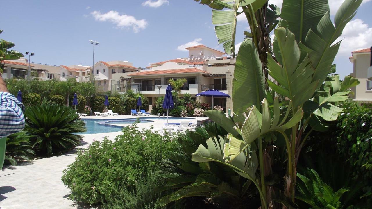 Pyla Gardens A102 Apartment Luaran gambar